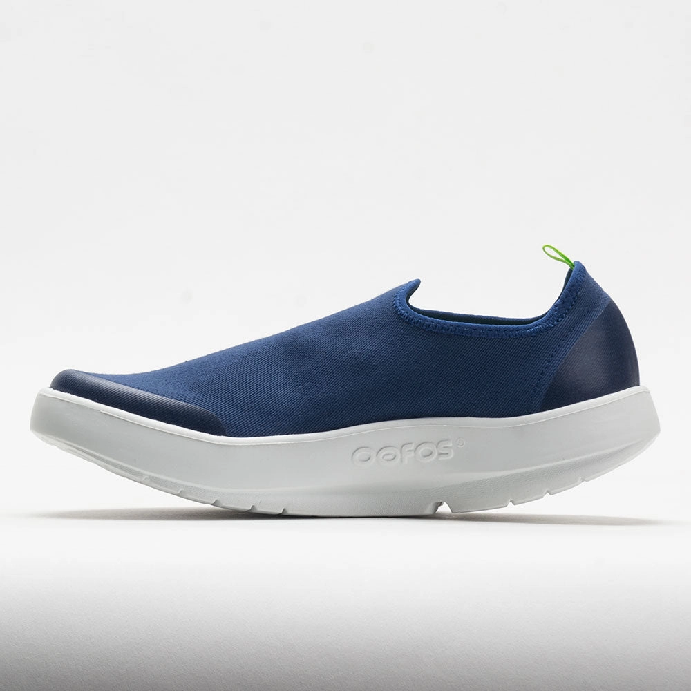 running in a fixed bridge area shoes plant - themed running option OOFOS OOmg eeZee Men's  Navy