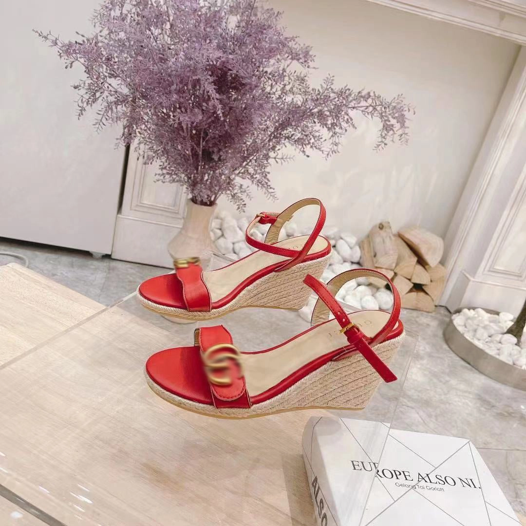 SE492 Size 5-10  Heels:8cm Soft foam