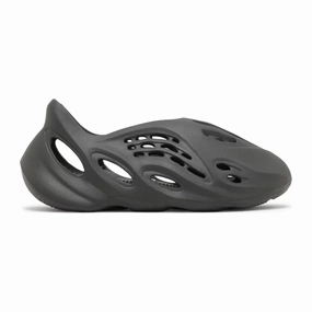 Yeezy Foam Runner, Carbon Modern Ease