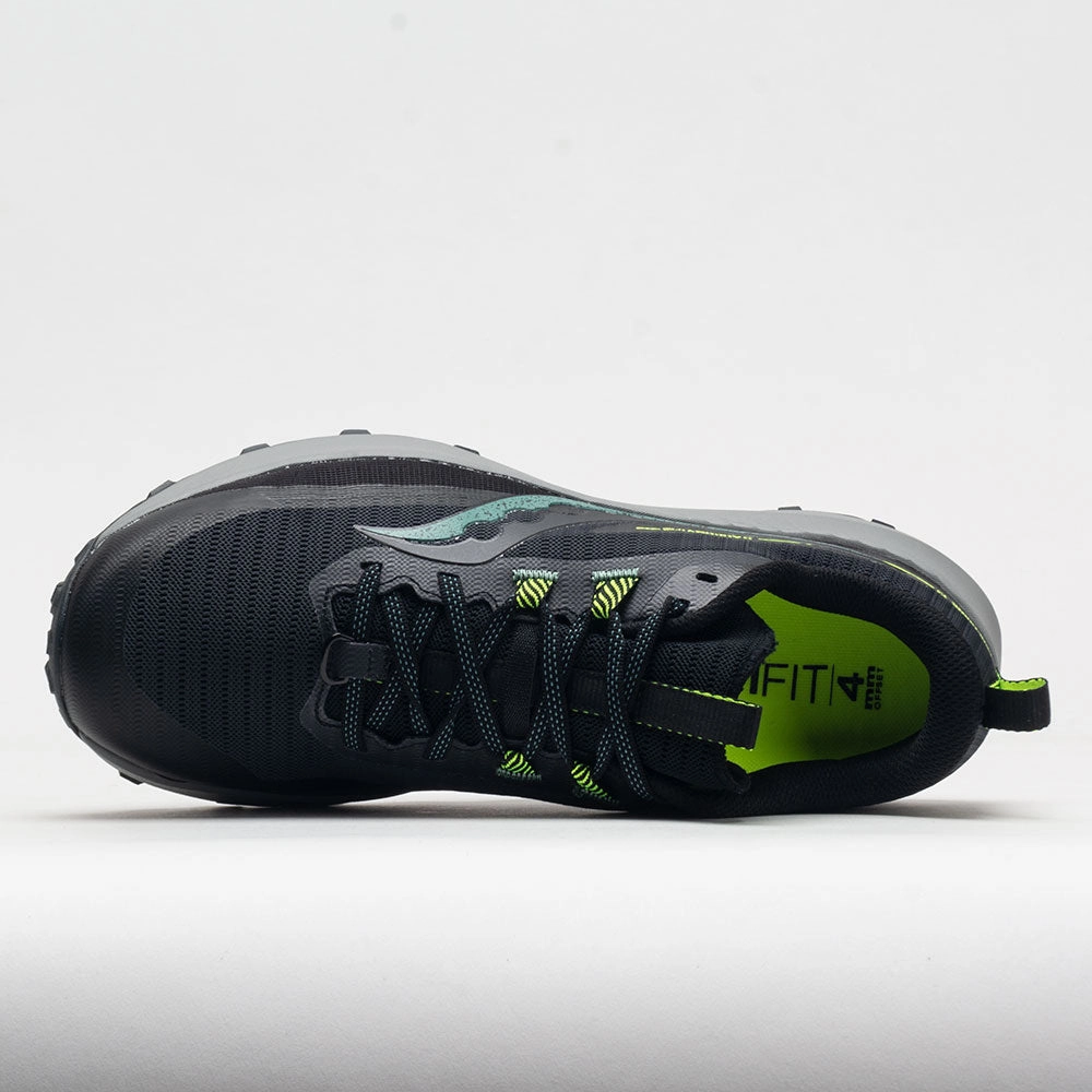 weekend - runner running in a fixed bridge area shoes Saucony Peregrine 13 Men's  Wood/Fossil