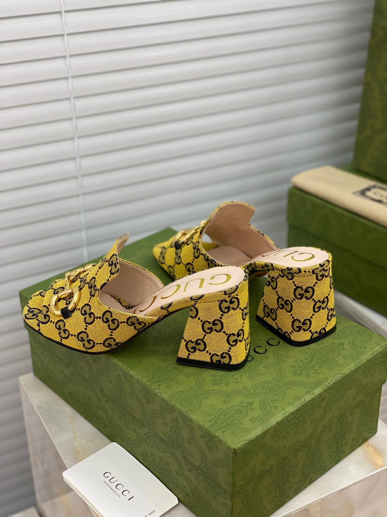 SE502 Size 5-10 Heels:7.5cm Material: Cowhide Lining: Sheep skin Sole: Italian leather Comfortable Dress Shoes