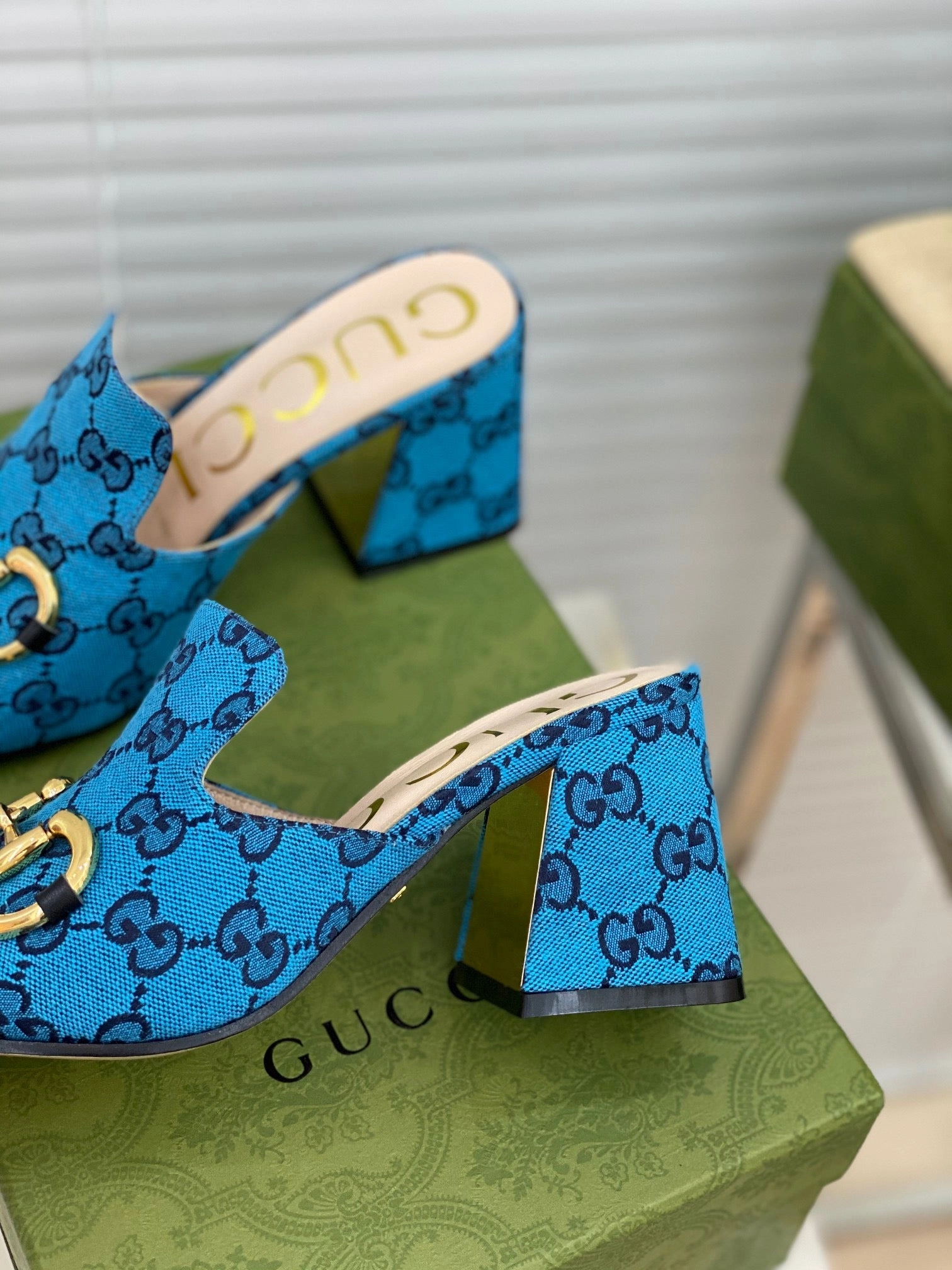 Work Edge Quick Spark SE503  Size 5-10 Heels:7.5cm Material: Cowhide Lining: Sheep skin Sole: Italian leather