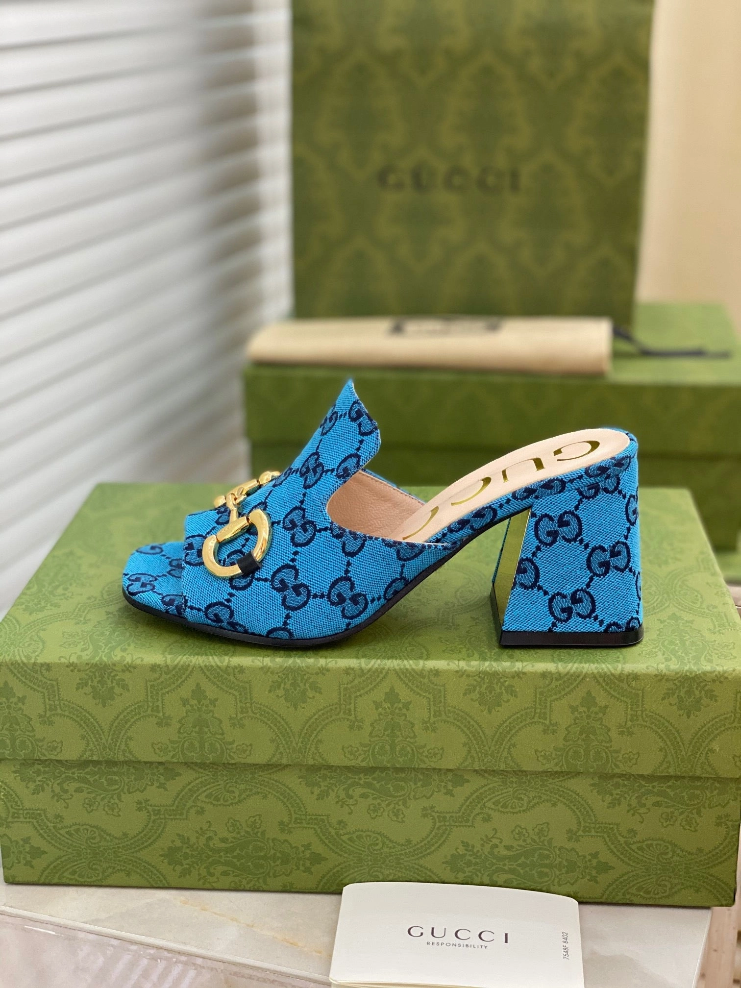 Winter Spark Wedding Shoes SE503  Size 5-10 Heels:7.5cm Material: Cowhide Lining: Sheep skin Sole: Italian leather