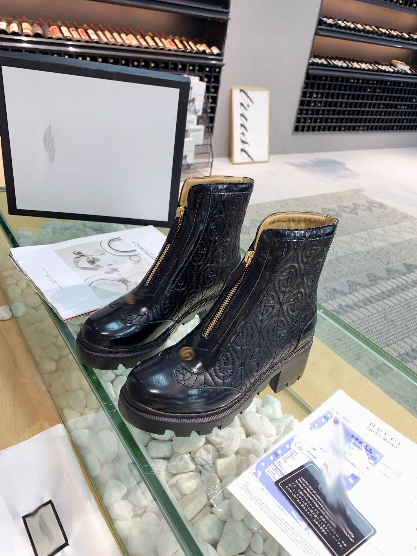 SE623 Size 4-11  Heels:6cm Material: Cowhide  Lining: Cowhide Sole: Rubber Music Edge