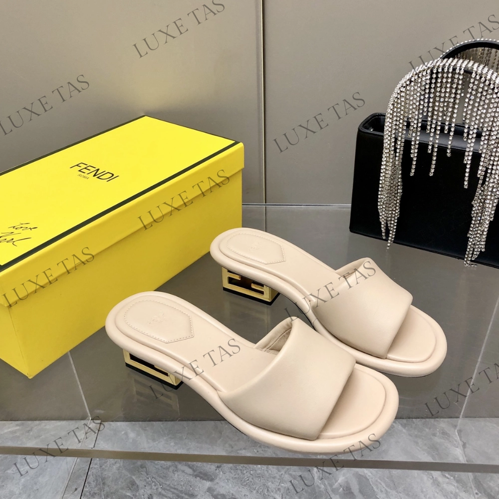 Quick Entry Baguette Pink Nappa Leather Slides - Designer Slides & Sandals for Women