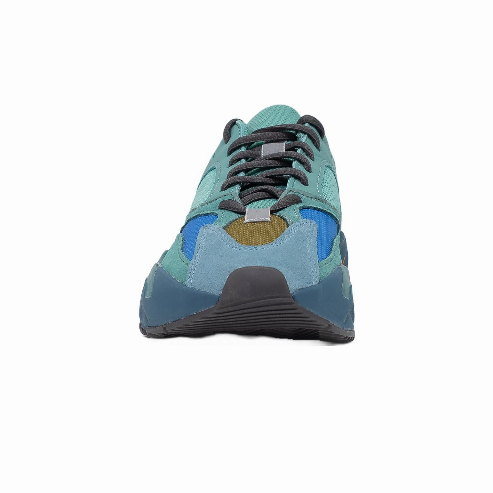 Yeezy Boost 700, Faded Azure Fast Outing