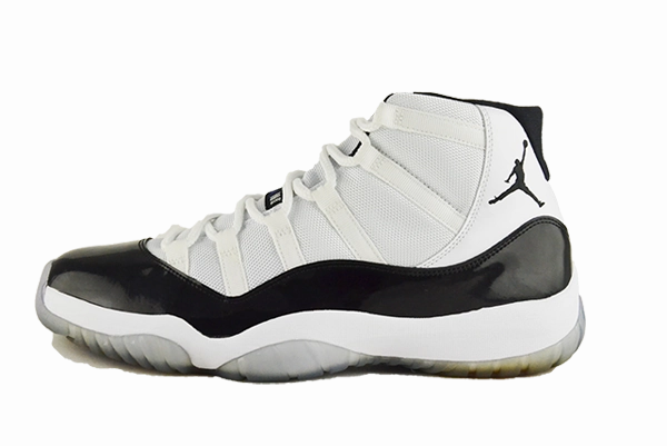 asphalt running shoes Air Jordan 11 "Concord"
