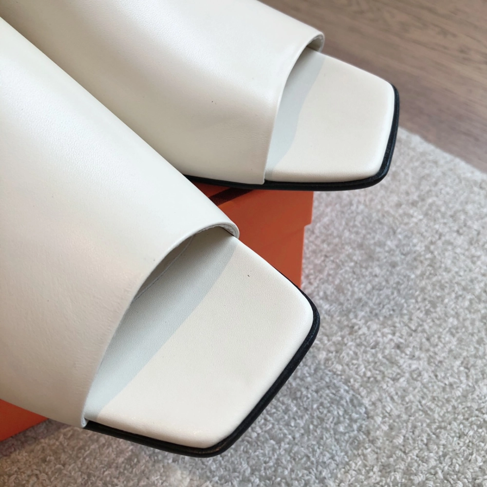 Idole Sandal Blanc De Paris Designer Slides & Sandals for Women Leisure Design Flat Heel