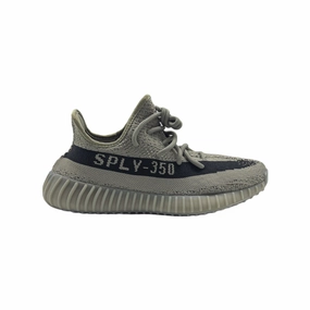Yeezy Boost 350 V2, Slate Stand Long Street Pic