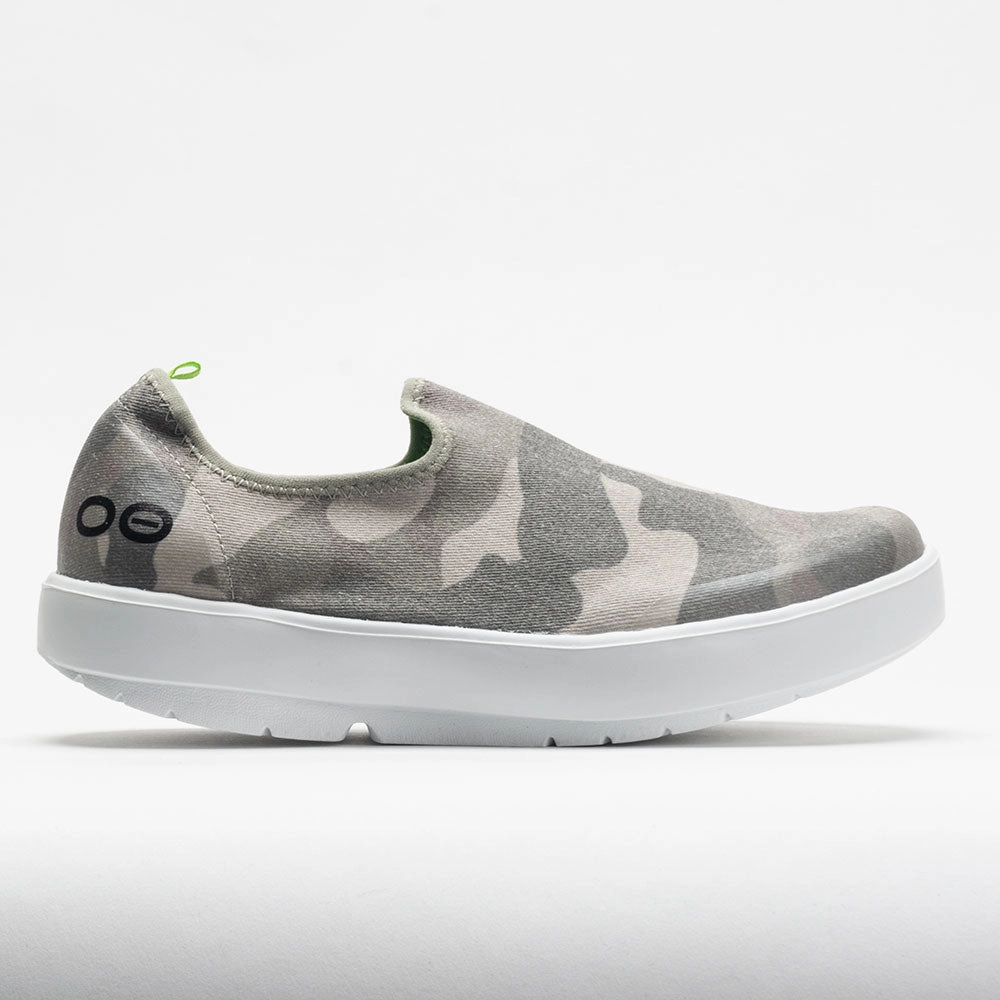 running in a dune area shoes OOFOS OOmg eeZee Limited Women's  Green Camo