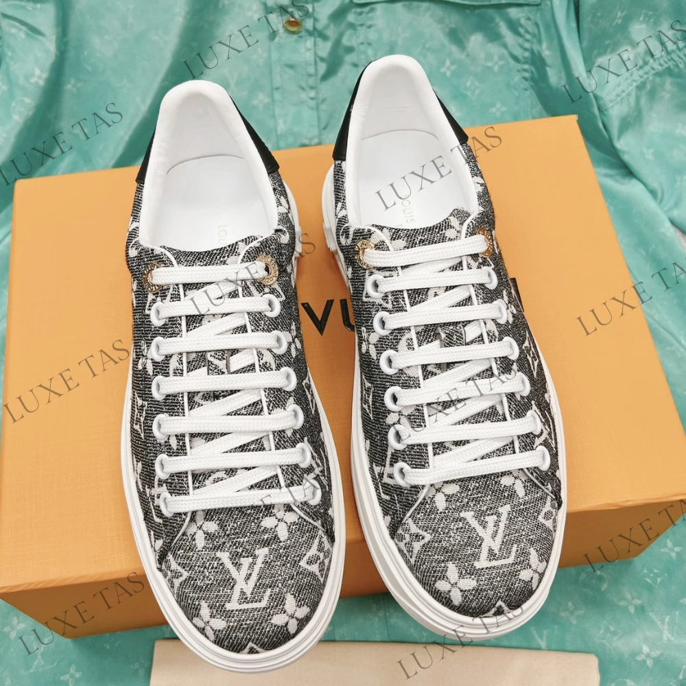 Durable Construction Low Top Time Out Sneaker Designer Sneakers for Women