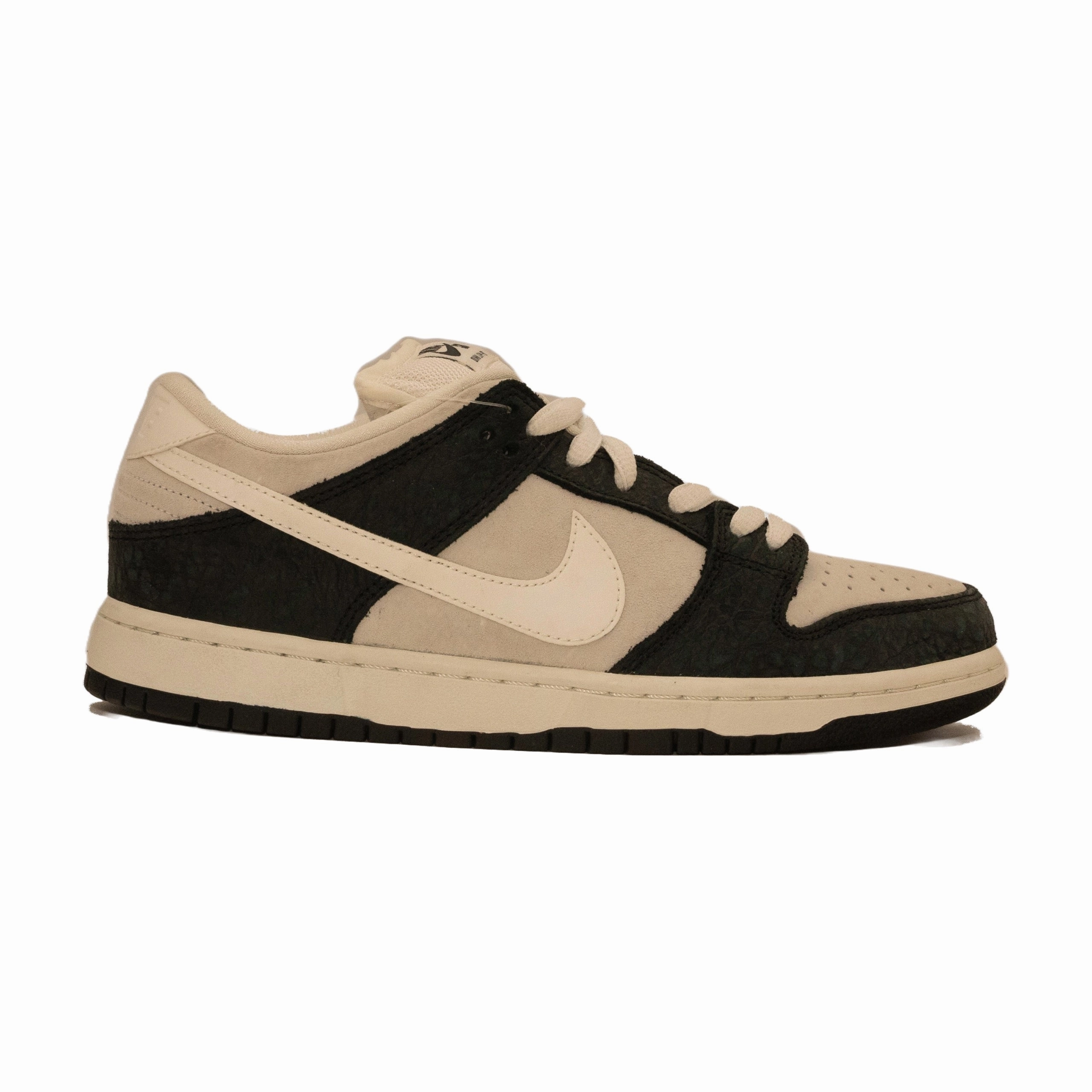 Nike SB Dunk Low, Black Summit Unreleased (No Box) Water Resistant Breathable
