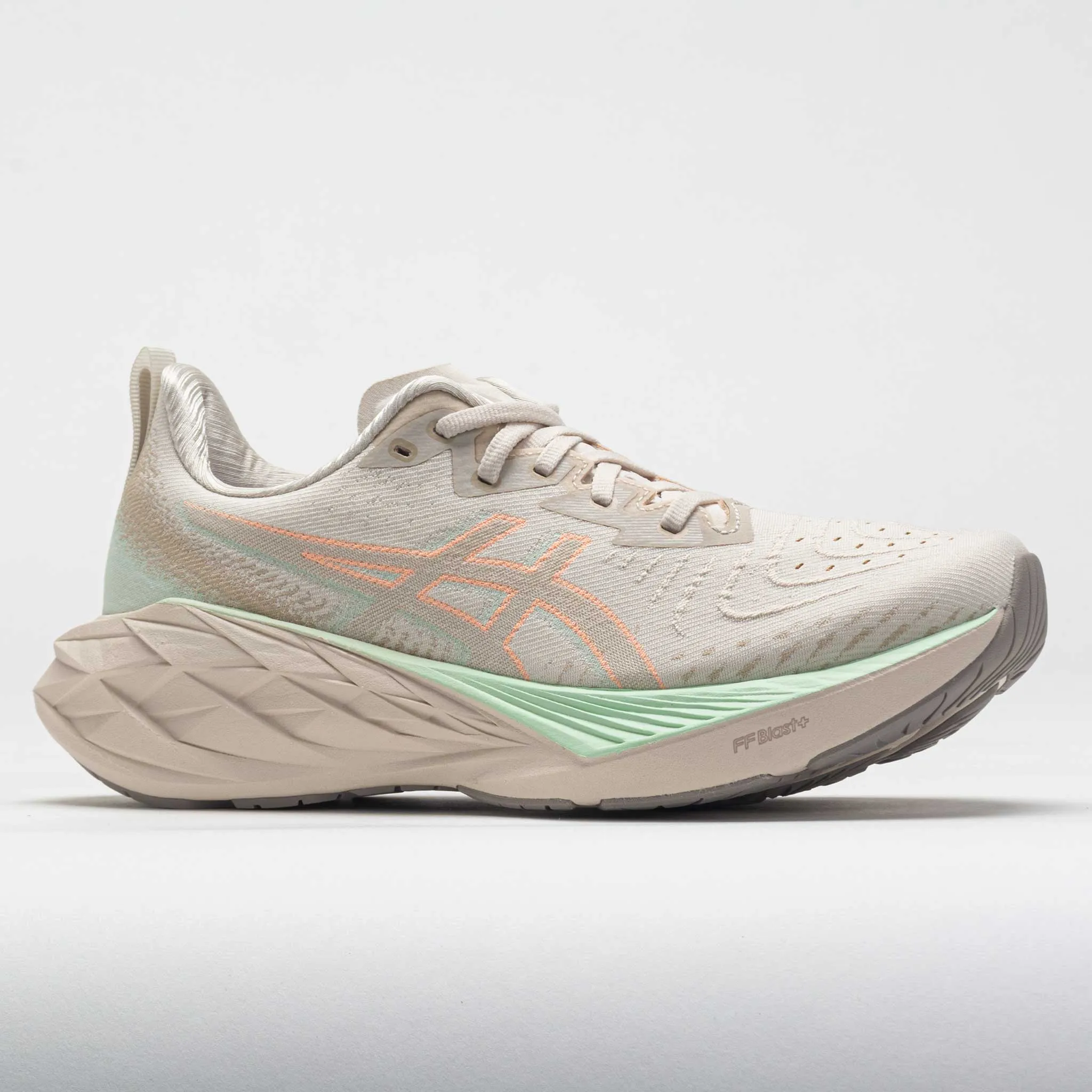 ASICS Novablast 4 Women's  Oatmeal/Moonrock Comfort - Assured