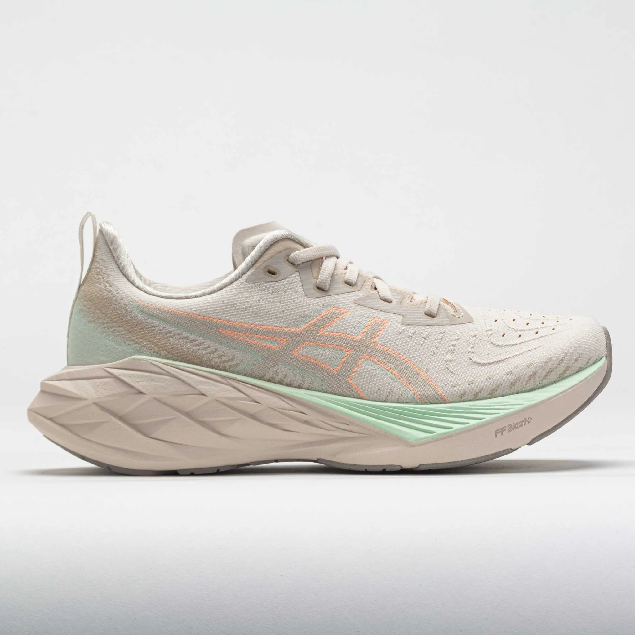 ASICS Novablast 4 Women's  Oatmeal/Moonrock Comfortable lining