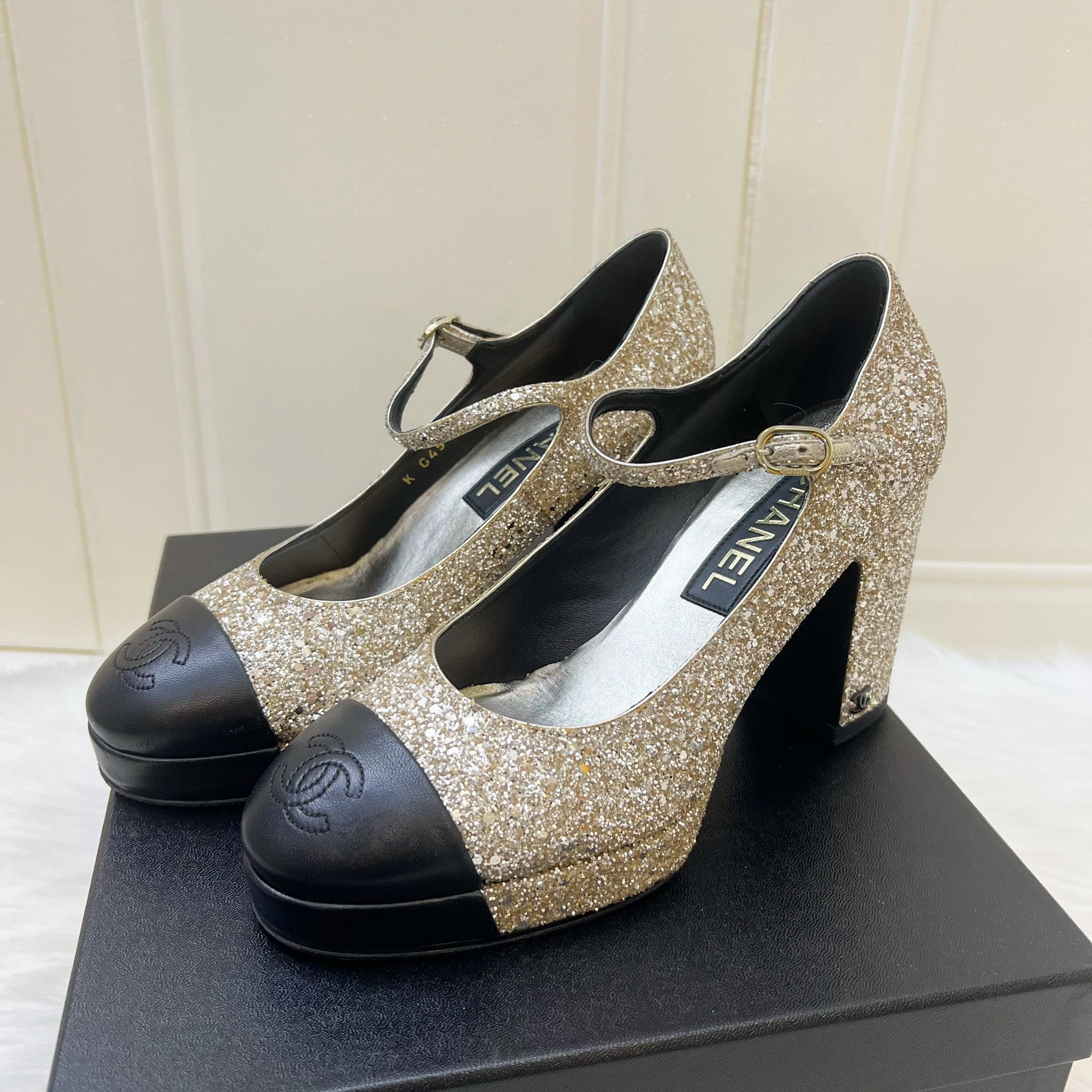 Smooth Finish Chanel Platform Heels with Gold Glitter and Black Leather