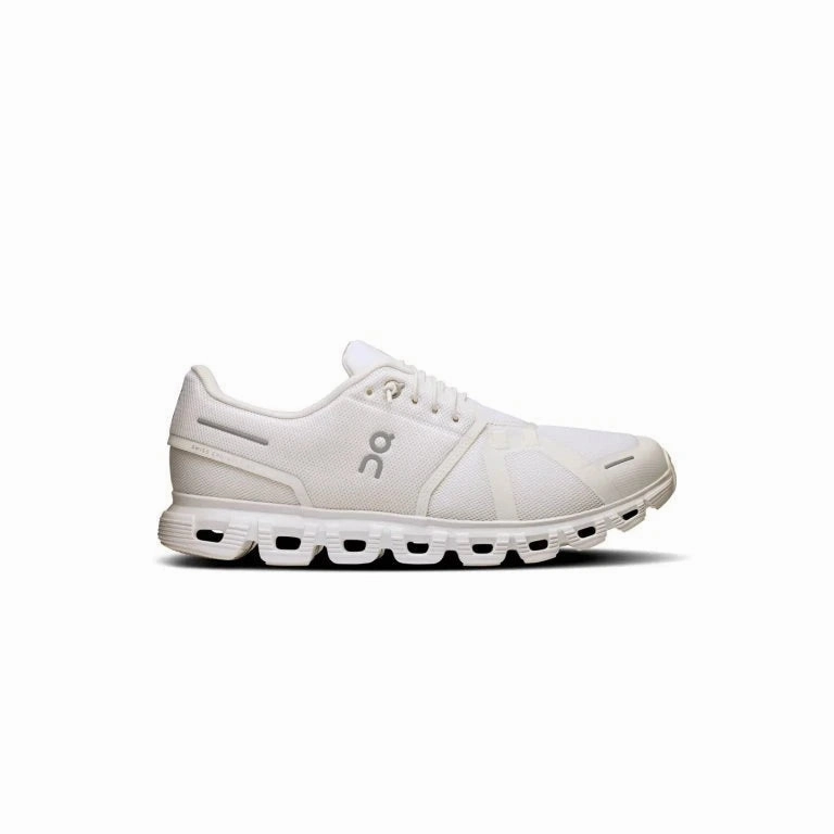 Women's ON Cloud 6 White/White Elastic Cuff Trail Climb