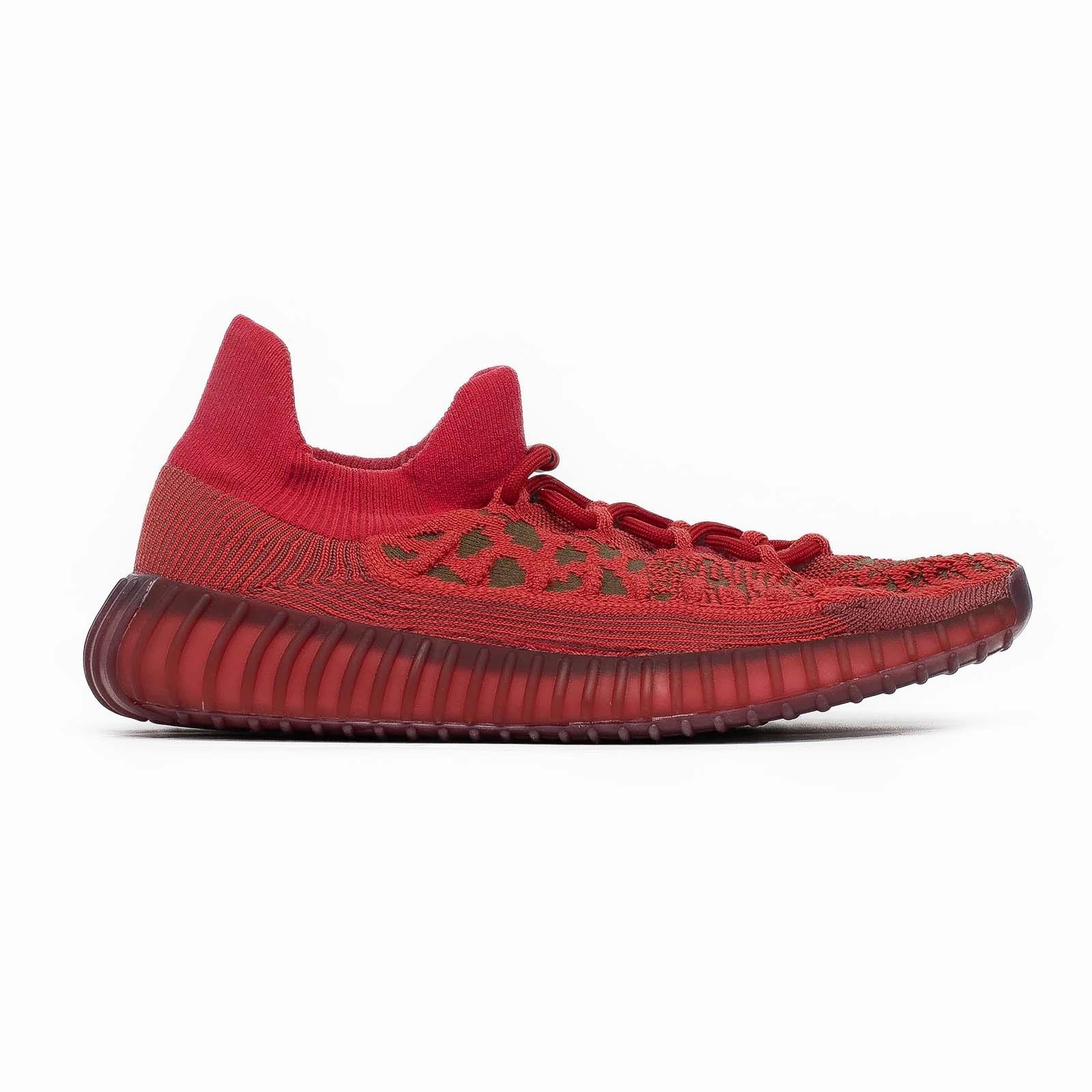 Run Meet Yeezy Boost 350 V2, CMPCT Slate Red