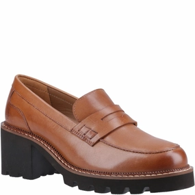 Hush Puppies Giavanna Loafer Dawn Jog Stylish Look