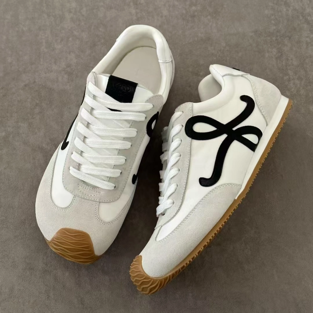 Ventilated Footbed Slim Design White Ballet Runner 2.0 In Nylon And Calfskin Designer Sneakers for Men and Women