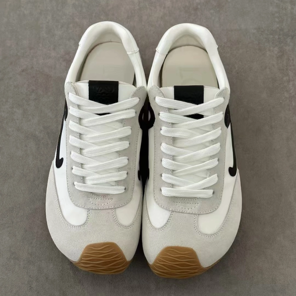 Ultra-soft cushioning White Ballet Runner 2.0 In Nylon And Calfskin Designer Sneakers for Men and Women