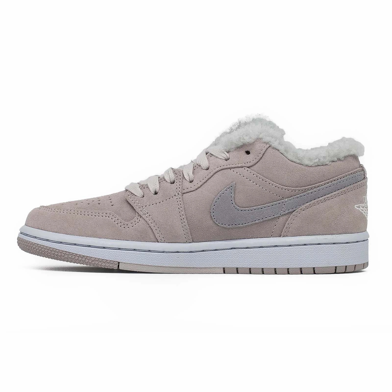 Foot Shape Women's Air Jordan 1 Low, SE Sherpa Fleece
