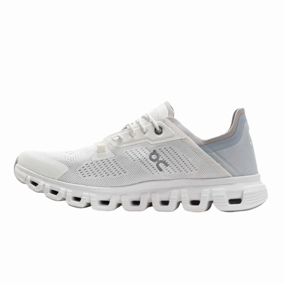 Women's ON Cloud 6 Coast White/Glacier Market Stroll