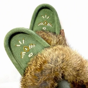 Women's Rabbit Fur Thunderbird Beaded Moccasins Forest Green Relaxing Fit Shoes Reinforced Sides