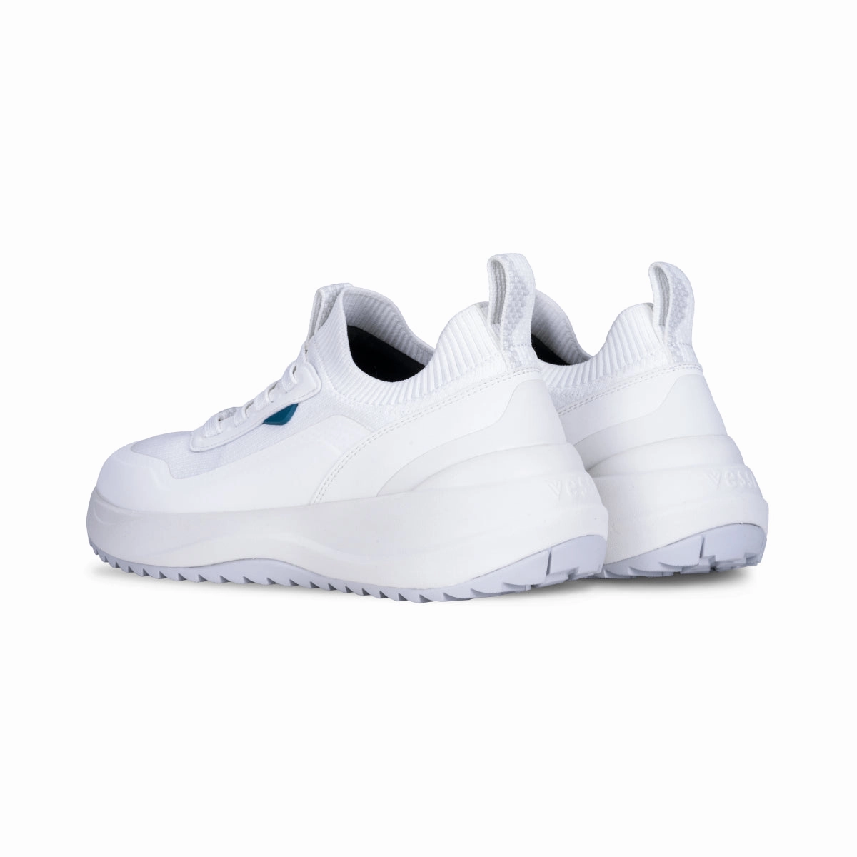 Women's Stormburst Low Top White Classic Lines Heel Hug