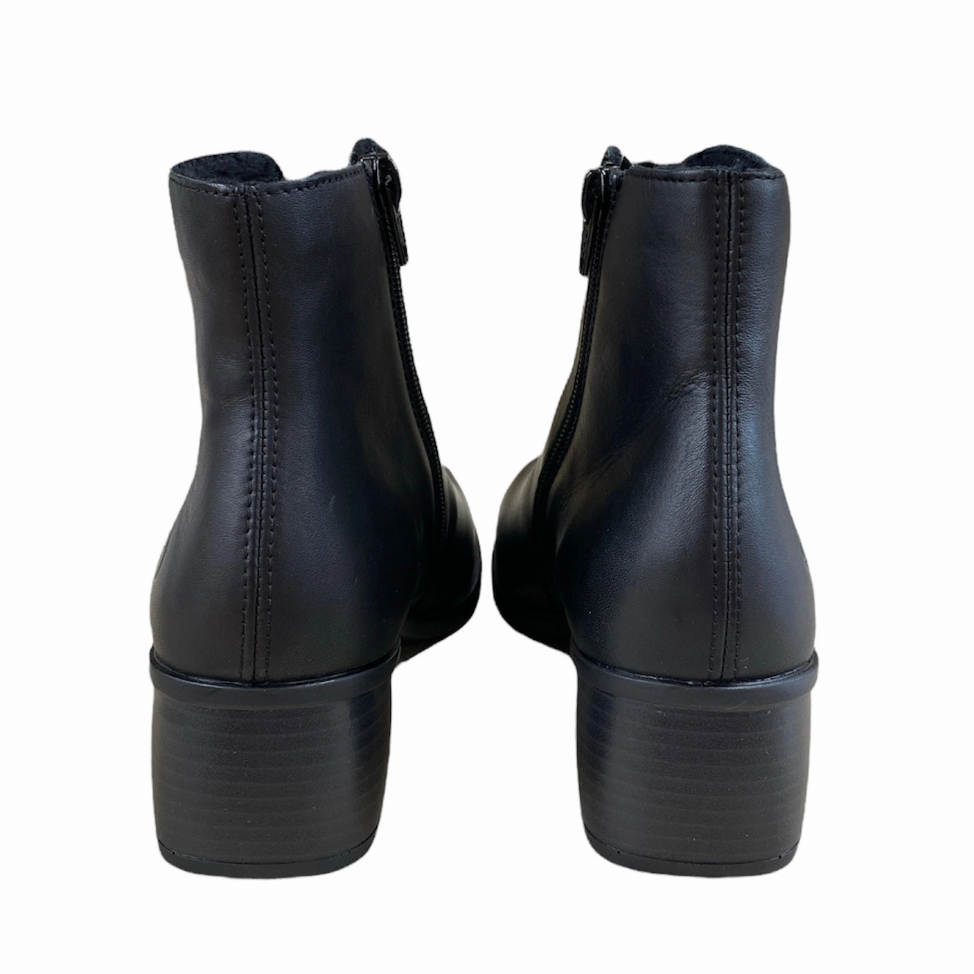 R8870-00 Black Zip Party Goer